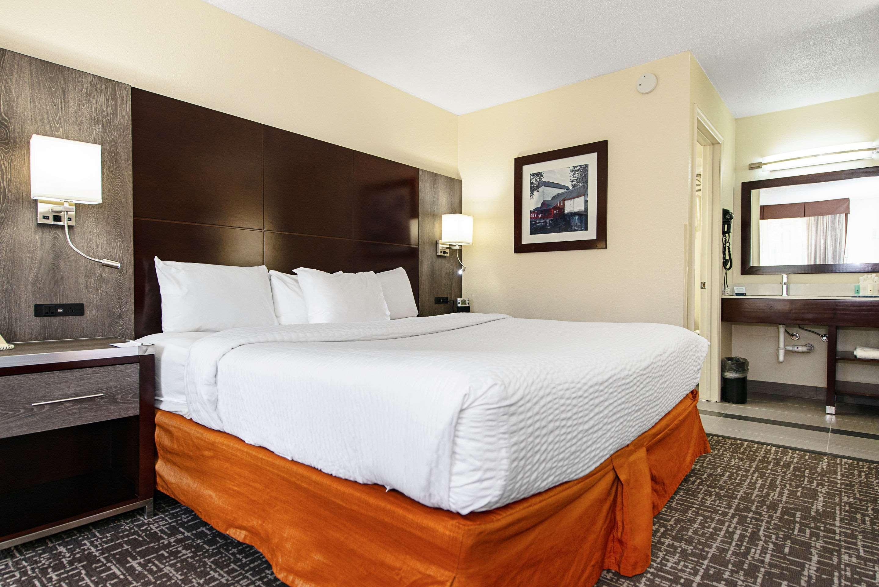 New Hope Inn & Suites Экстерьер фото