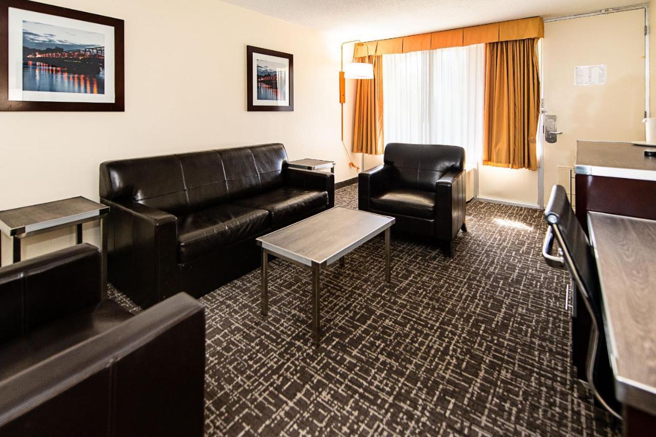 New Hope Inn & Suites Экстерьер фото
